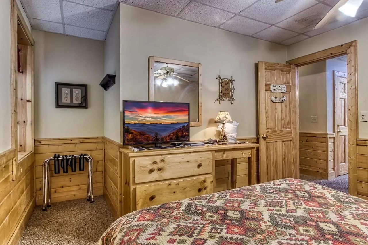 Er305- Bear Right Inn- Great Location- Close To Town Holiday home
