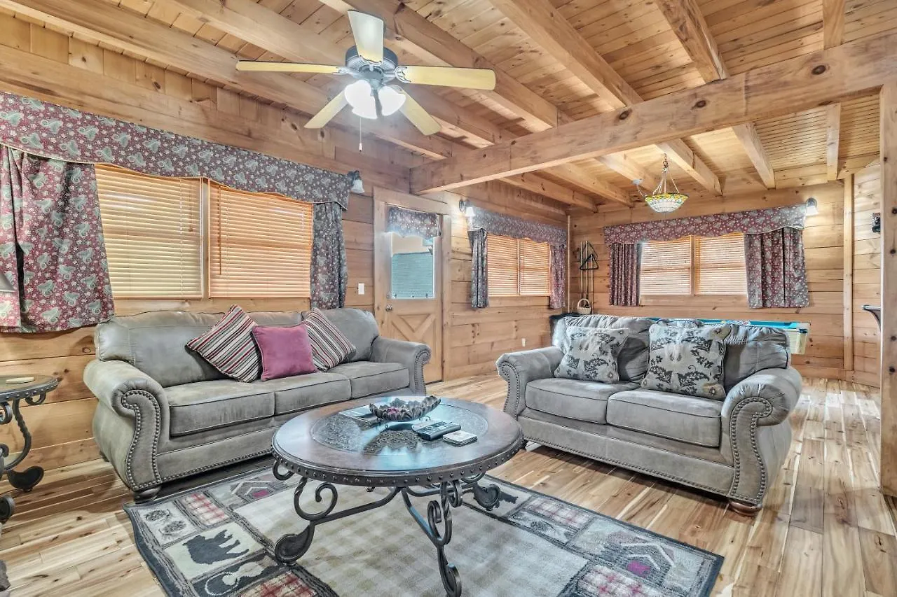 Reflections, Hot Tub, Pool, Wifi, 1089 Free Tickets Each Paid Day, Dollywood And *