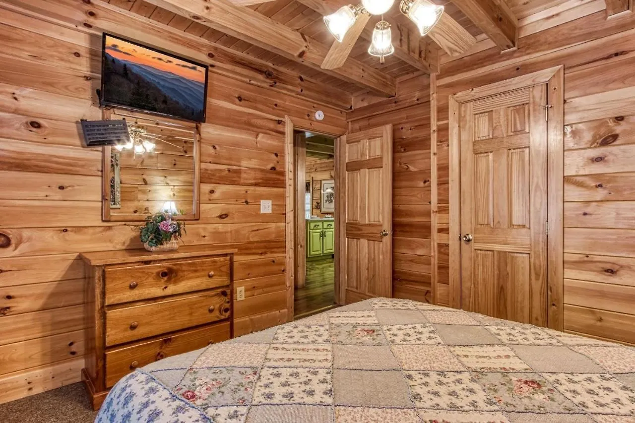 Five-bedroom House Pigeon Forge
