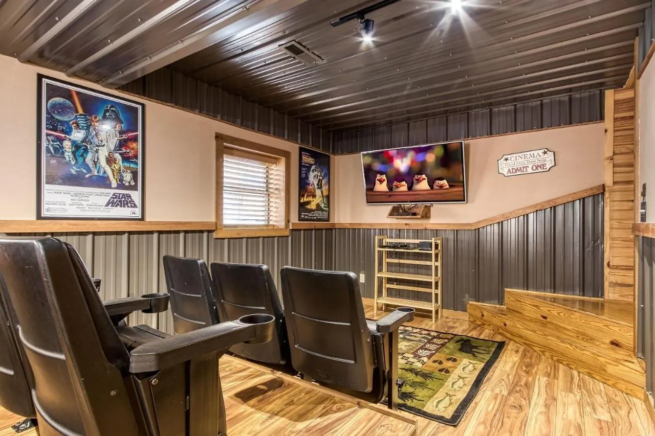 Holiday home Er45 - Tin Pan Alley - Great Location, Just Across From Swimming Pool! Pigeon Forge