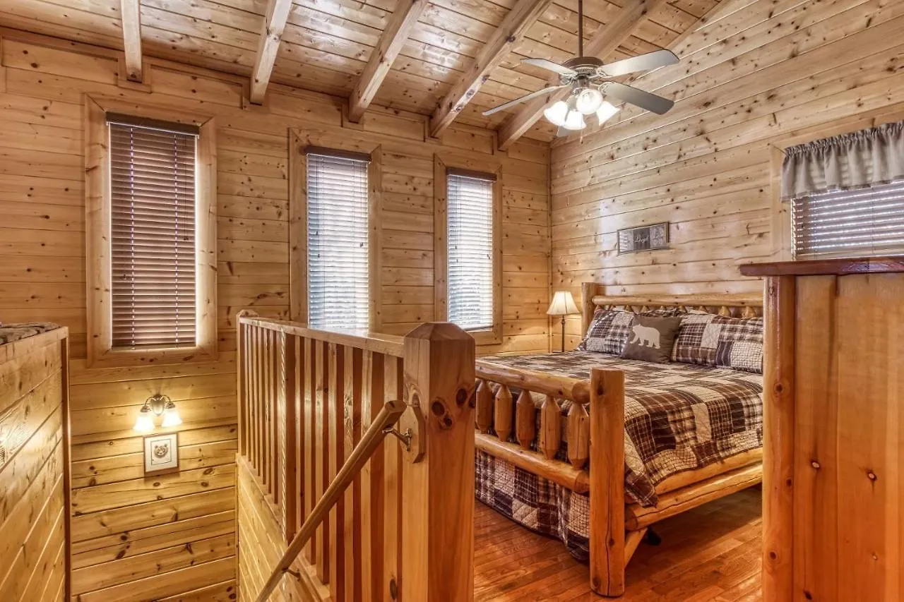 Ern832 - Lakeside Hideaway - Great Location! Close To The Action! * Pigeon Forge
