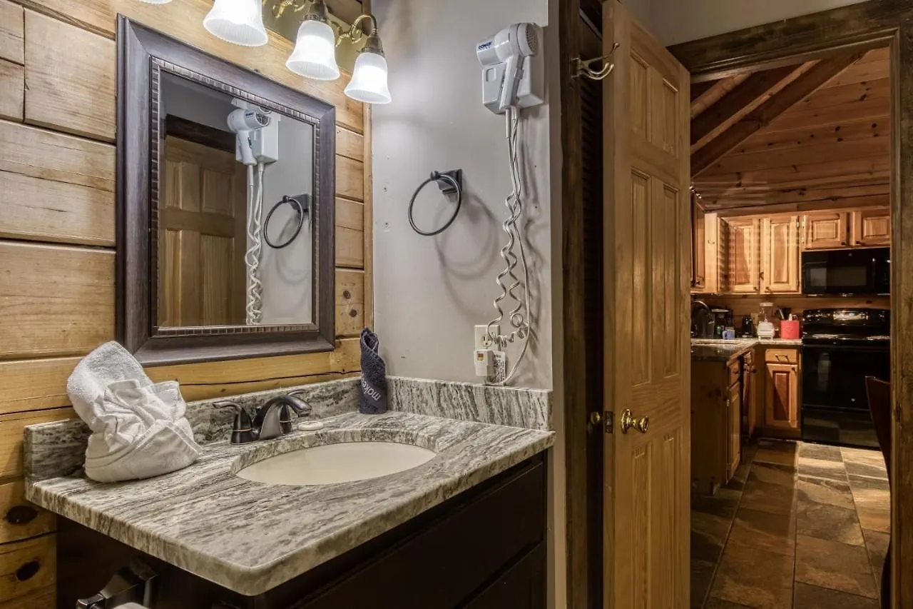 Nyaraló Cuddlin' Up, Er209 - Luxury At Its Finest And Location That Can't Be Beat! Pigeon Forge