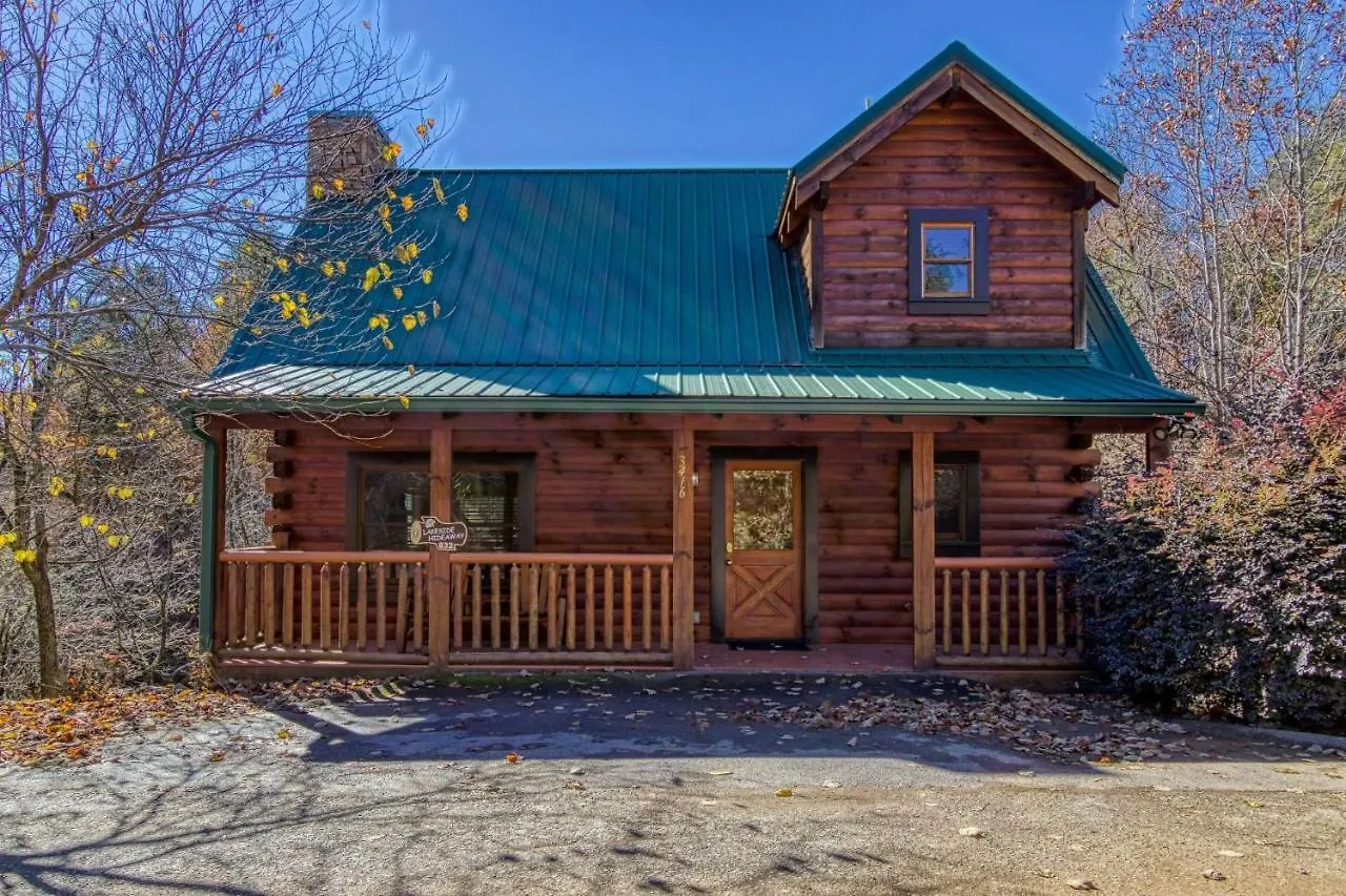 Ern832 - Lakeside Hideaway - Great Location! Close To The Action! Holiday home *