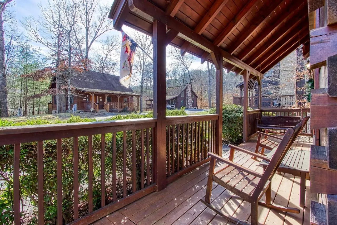 Holiday home Er83 - Savage Loft - Your Close To The Action Getaway