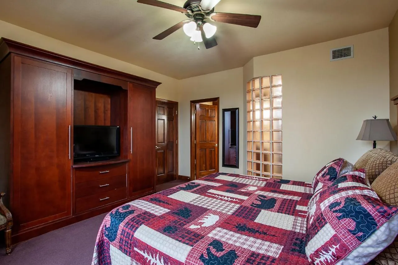 Holiday home The Bear Paw Palace Mtn View And Community Pools