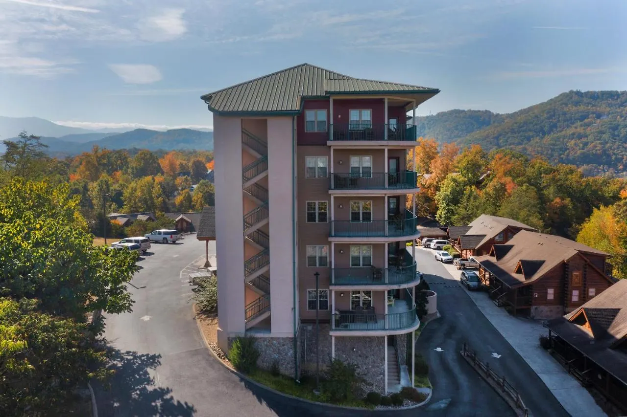 Holiday home The Bear Paw Palace Mtn View And Community Pools