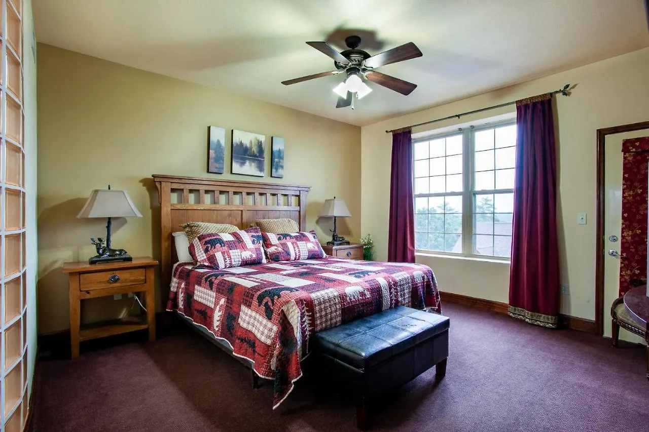 The Bear Paw Palace Mtn View And Community Pools Holiday home Pigeon Forge