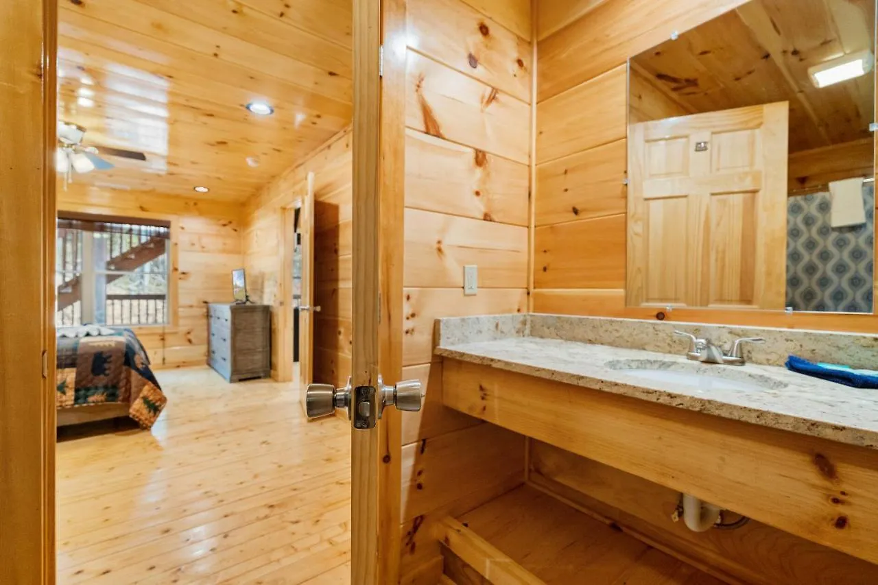 Pine Mountain Retreat, Hot Tub, Game Room, 1089 Free Tickets Each Paid Day, Dollywood And Pigeon Forge
