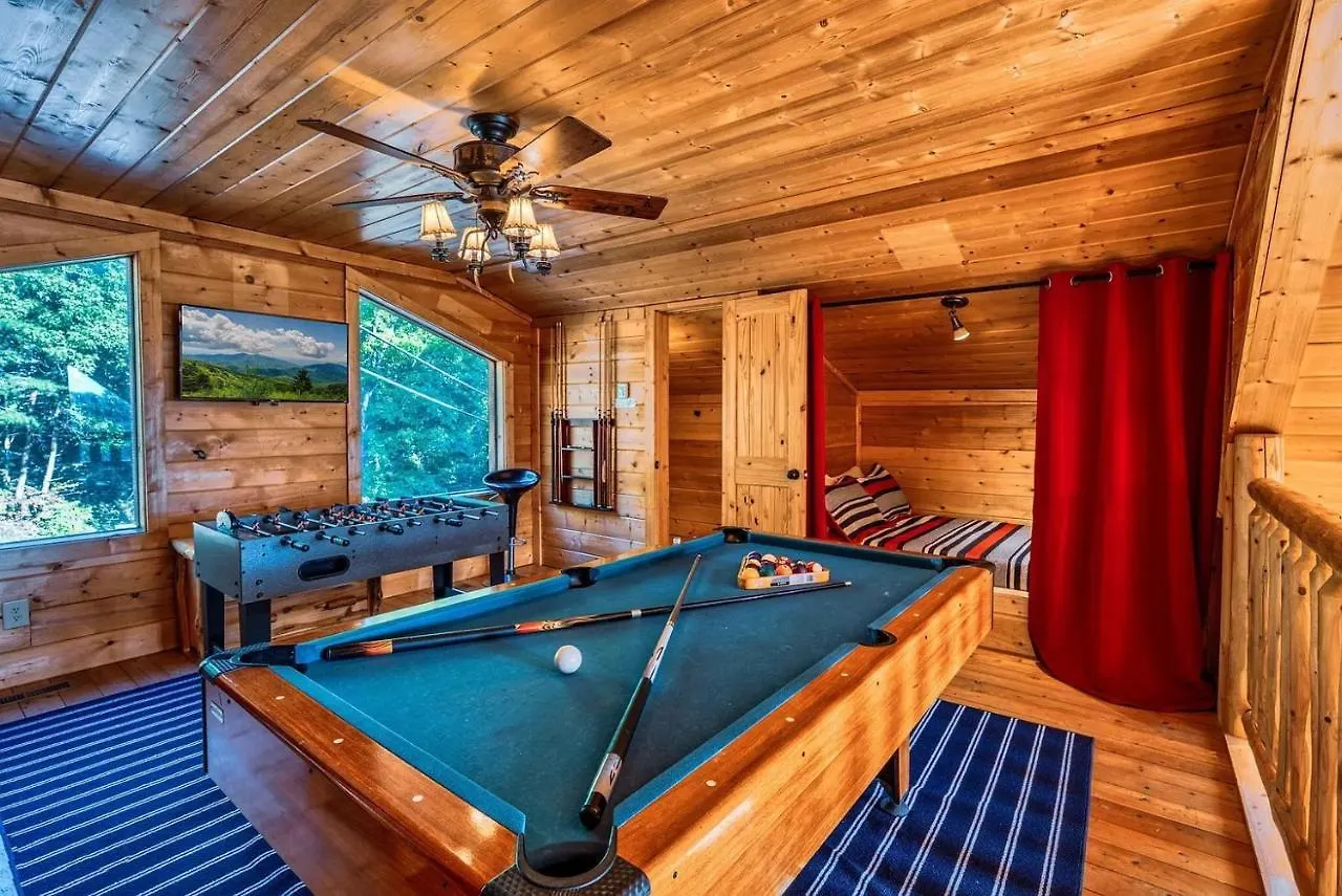 Pine Haven Hollow, Hot Tub, Game Room, Wifi, 1089 Free Tickets Each Paid Day, Dollywood And Pigeon Forge