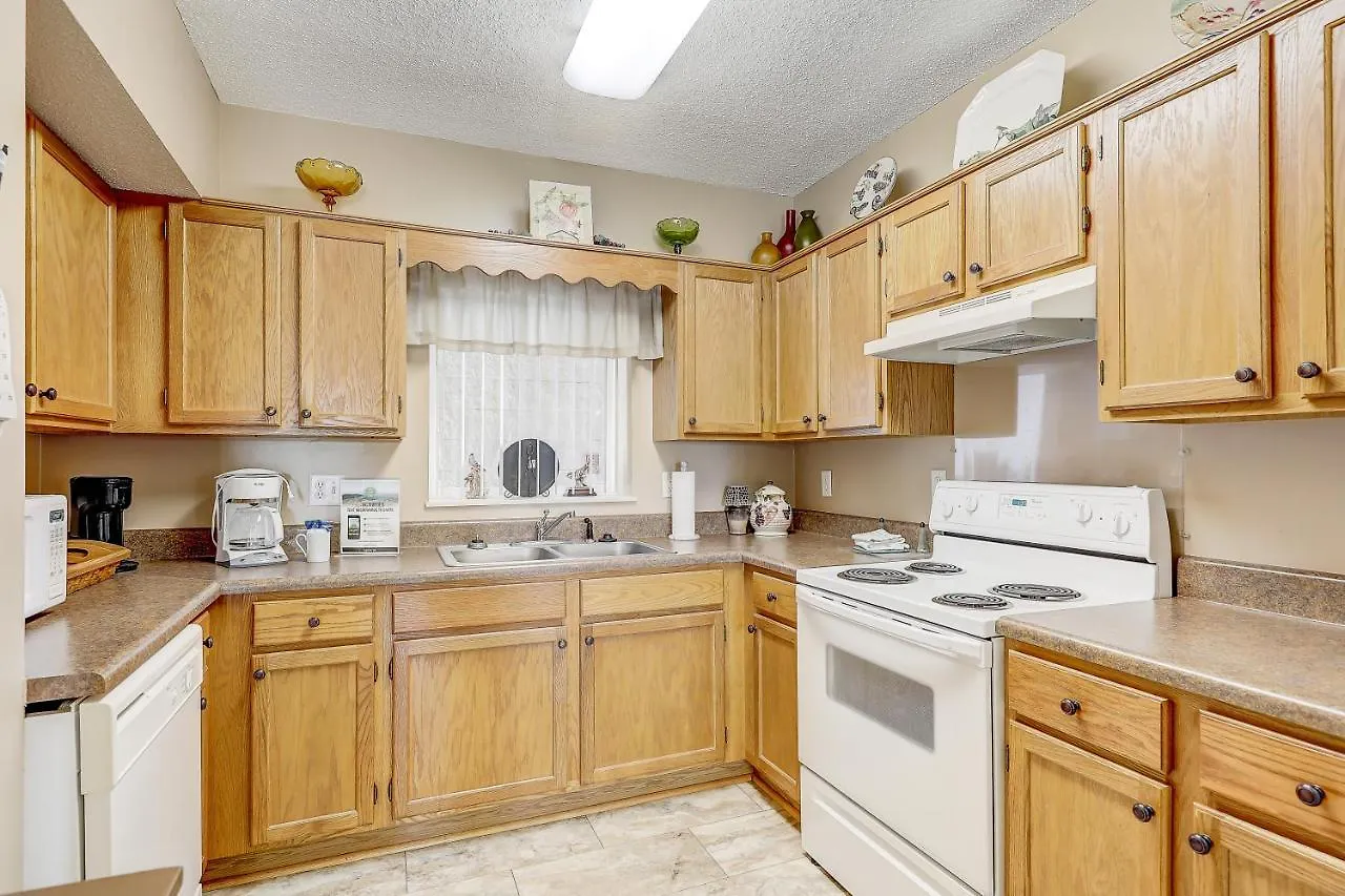 Side Comfort Whispering Pines 102 Apartment Pigeon Forge