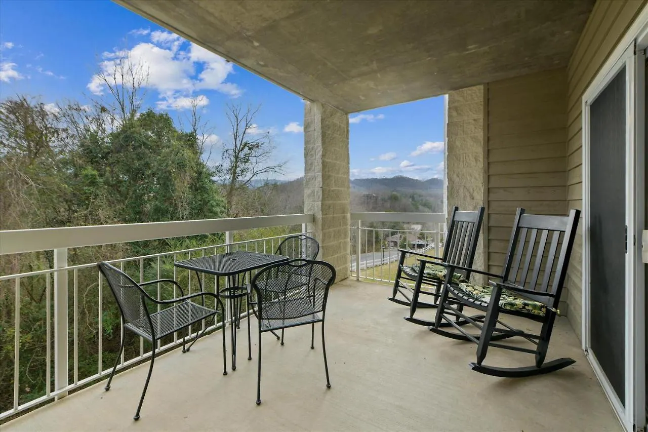 Eagle View Whispering Pines 332