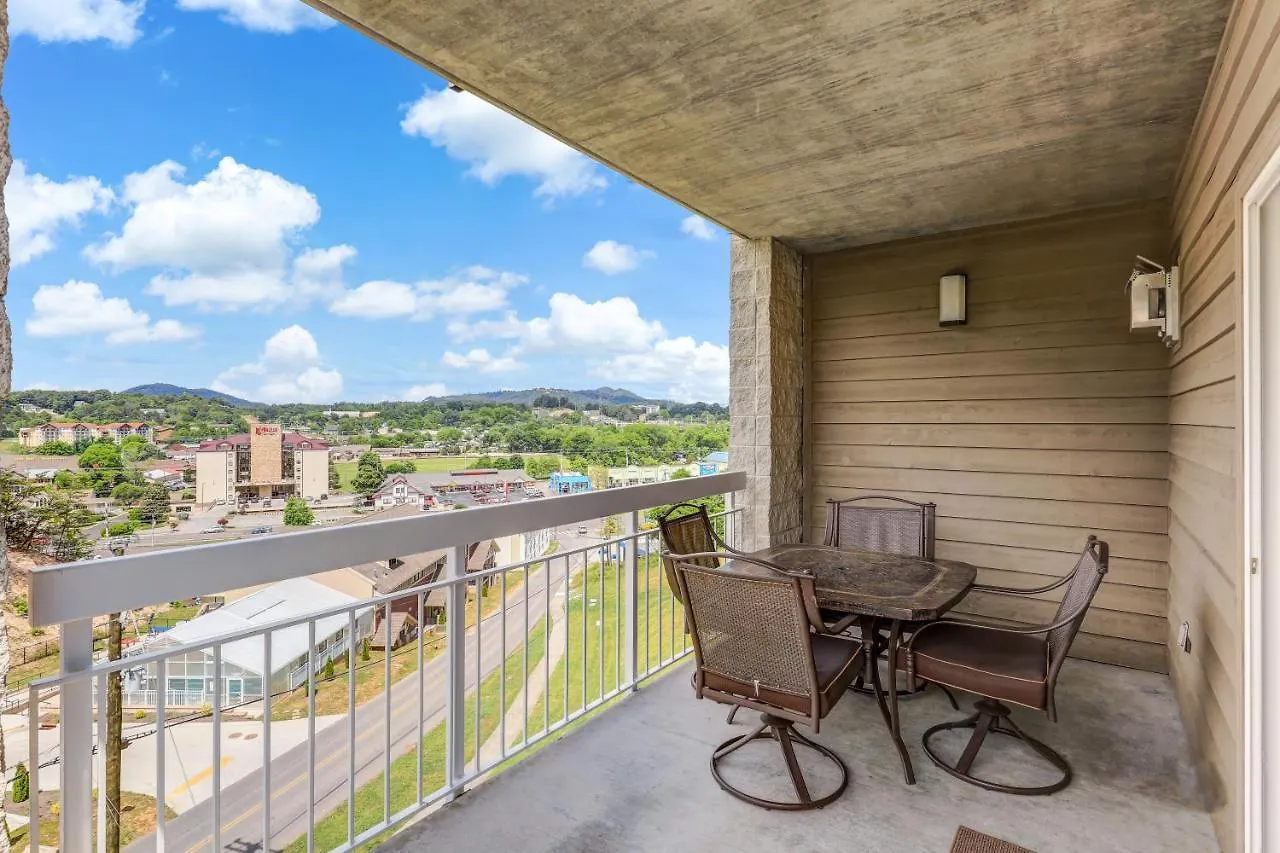 Lazy Bear Whispering Pines 111 Apartment