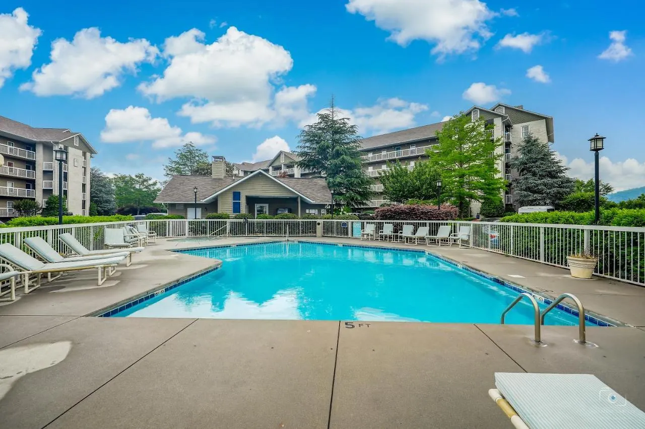 Leconte View Retreat Whispering Pines 454 * Pigeon Forge