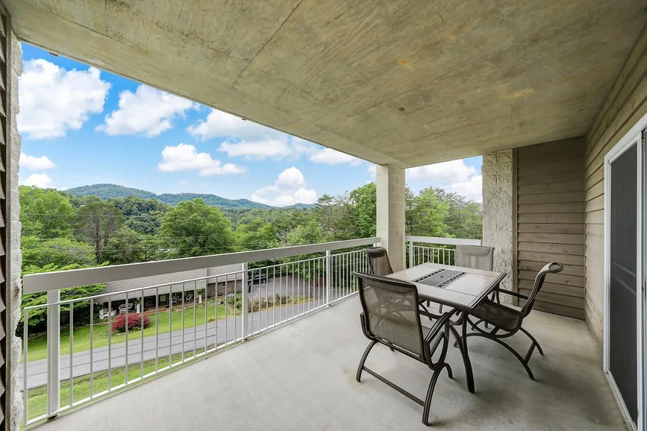 Apartment Greenbrier Getaway Whispering Pines 524 Pigeon Forge