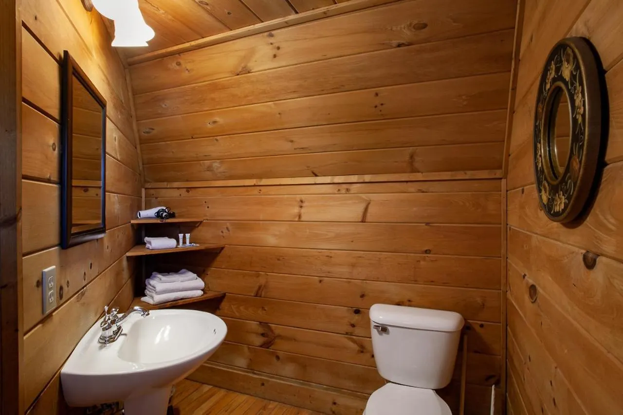 Sweet Hideaway Retreat Near Pigeon Forge
