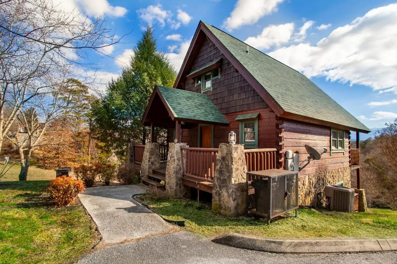 Sweet Hideaway Retreat Near Pigeon Forge