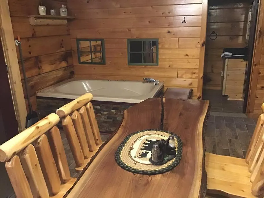 度假居 Dollywood! Brand New Dancing Bear 3-bear Tracks