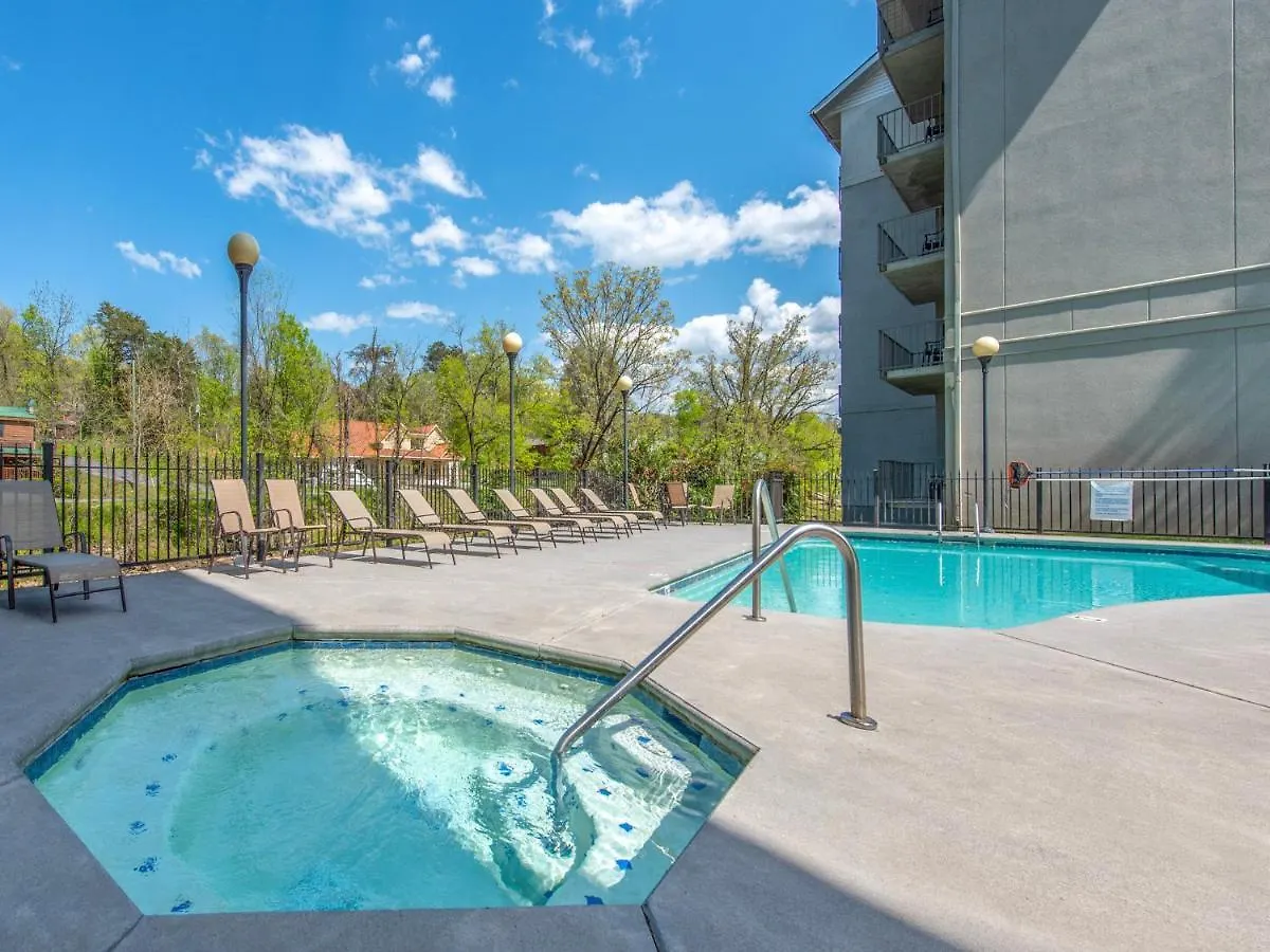 River Rush Cedar 301 Apartment *