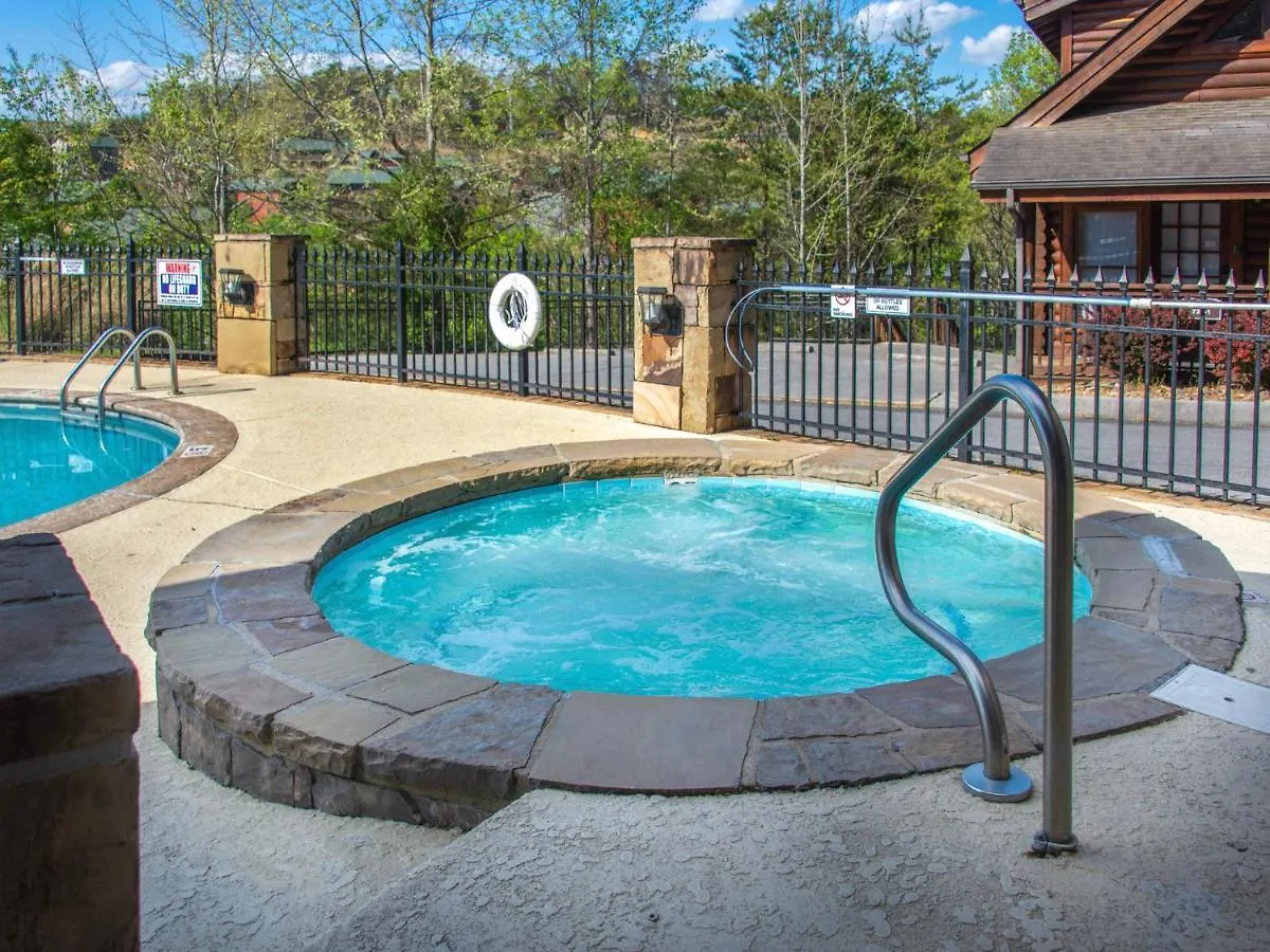 Lazy Bears Den 2103 Pigeon Forge