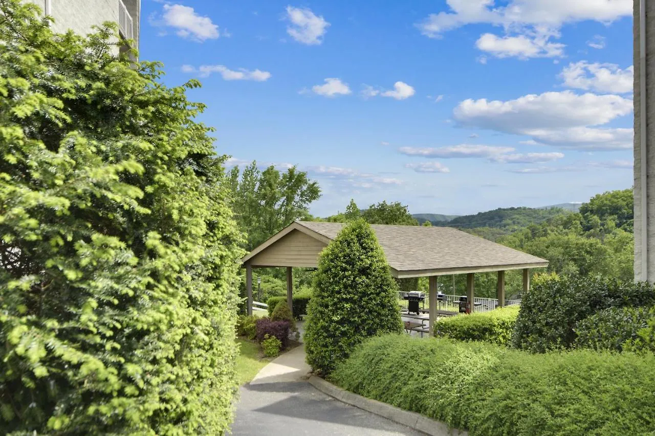 Our Happy Place Whispering Pines 414 Apartment *