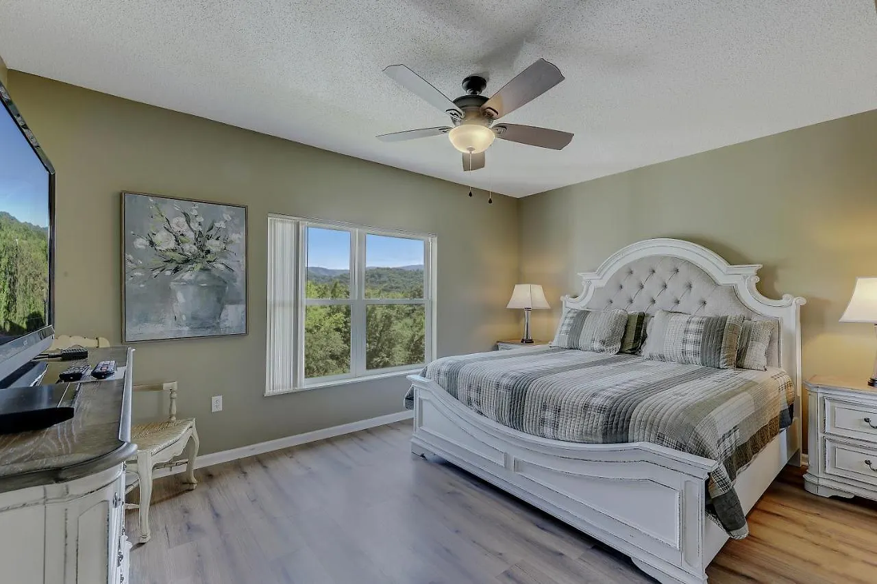 Apartment Splendor At The Pines Whispering Pines 443