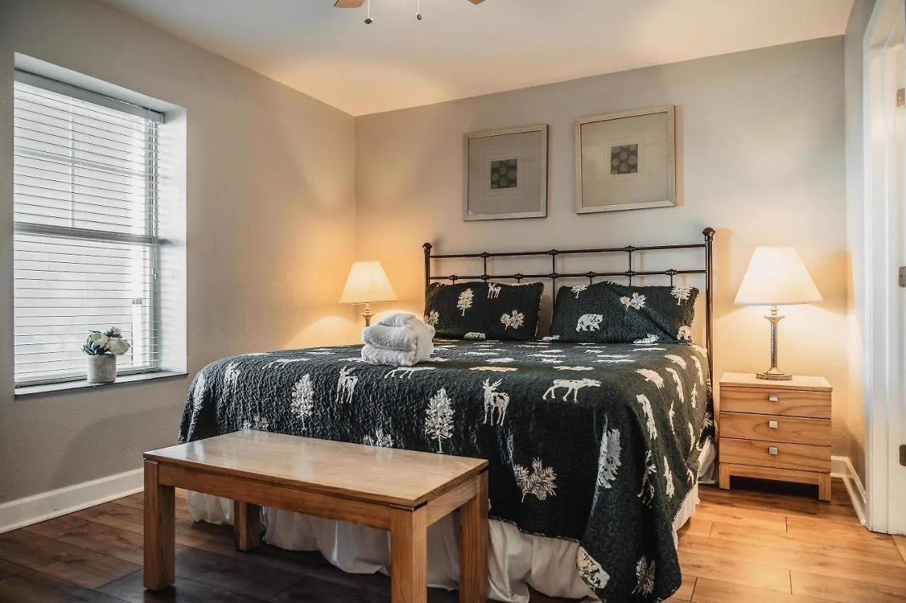 Mvc - Sweet Penthouse Apartment