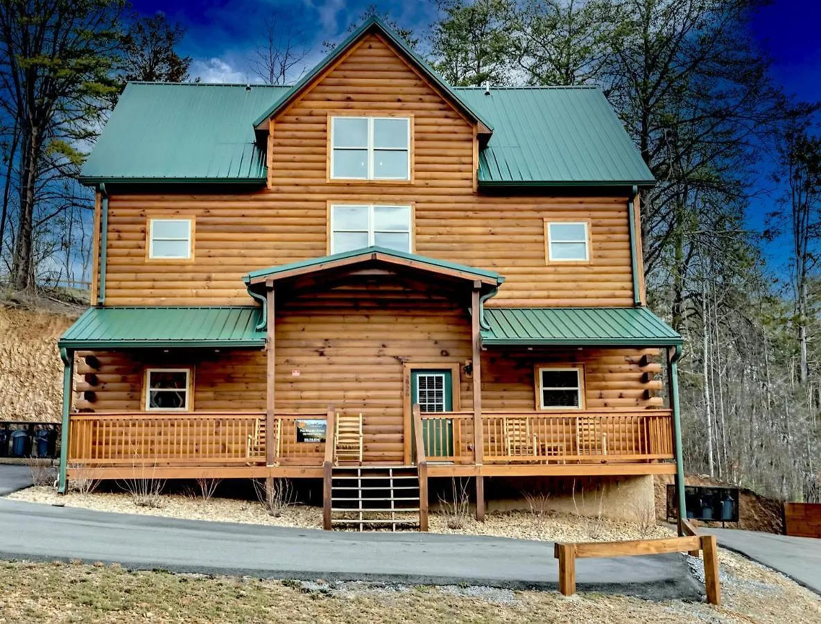Holiday home Pine Mountain Retreat, Hot Tub, Game Room, 1089 Free Tickets Each Paid Day, Dollywood And