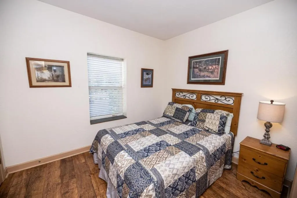 Mvc - Unit 3301 - Making Memories Apartment