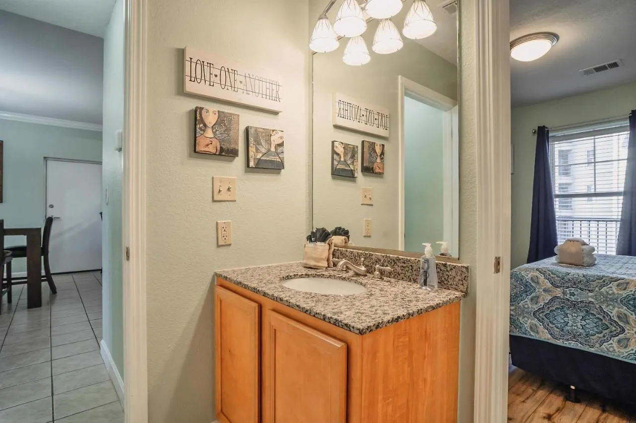 Mvc - Unit 1505 - Bearly Available Apartment *