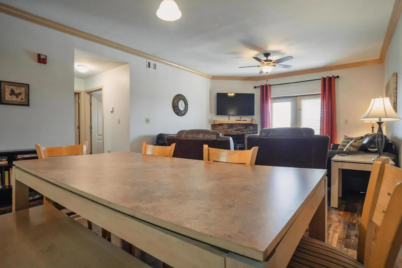 Mvc - Unit 1601- Sweet Butterfly Apartment