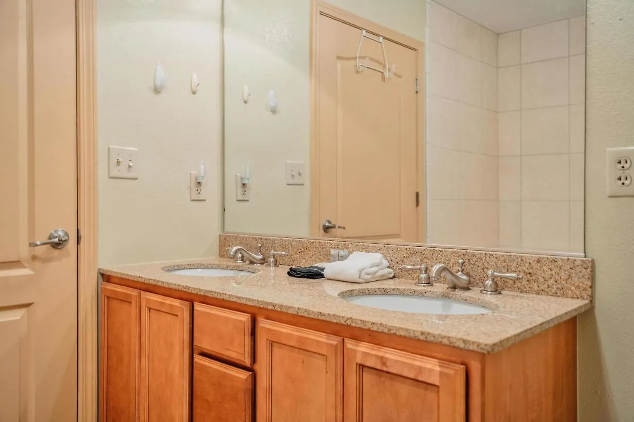 Mvc - Unit 3606 Apartment *