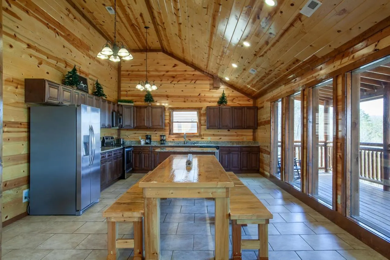 Holiday home Pool And Game In Stunning Mountain