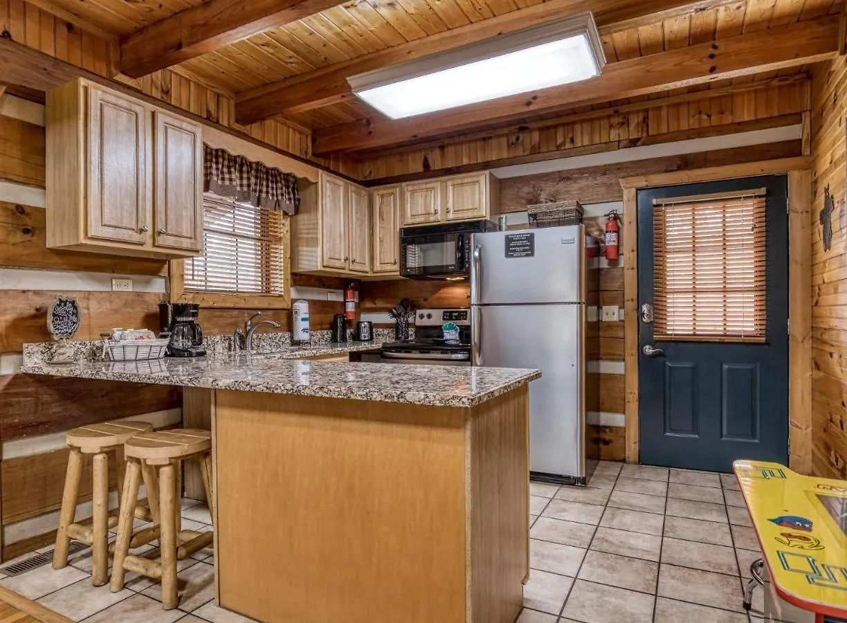 Holiday home Er18 - The Lazy Bear View - Great Location - Close To Town! *