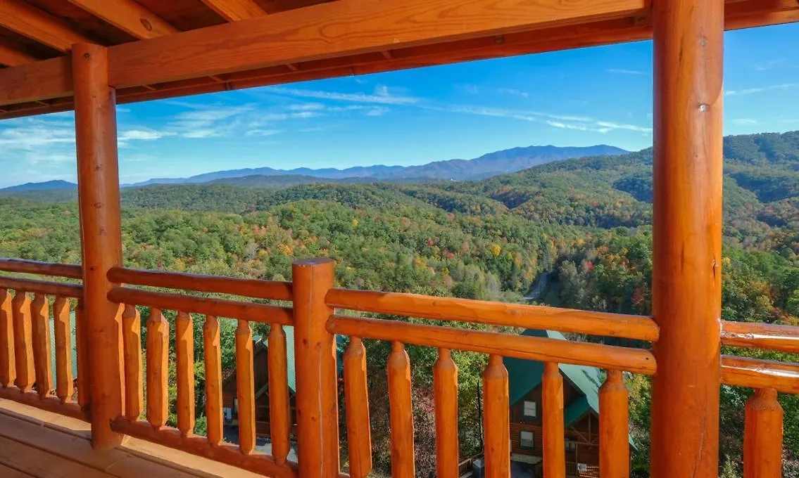 Highland Plunge Villa Pigeon Forge