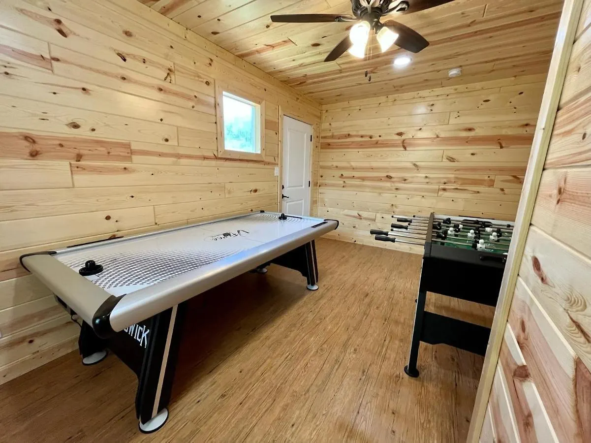 The Hitching Post: Spacious 5br/4ba Rancher *