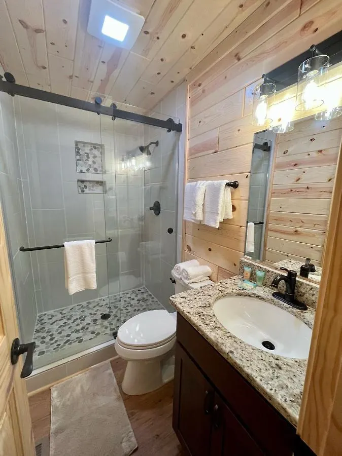 The Hitching Post: Spacious 5br/4ba Rancher Holiday home *