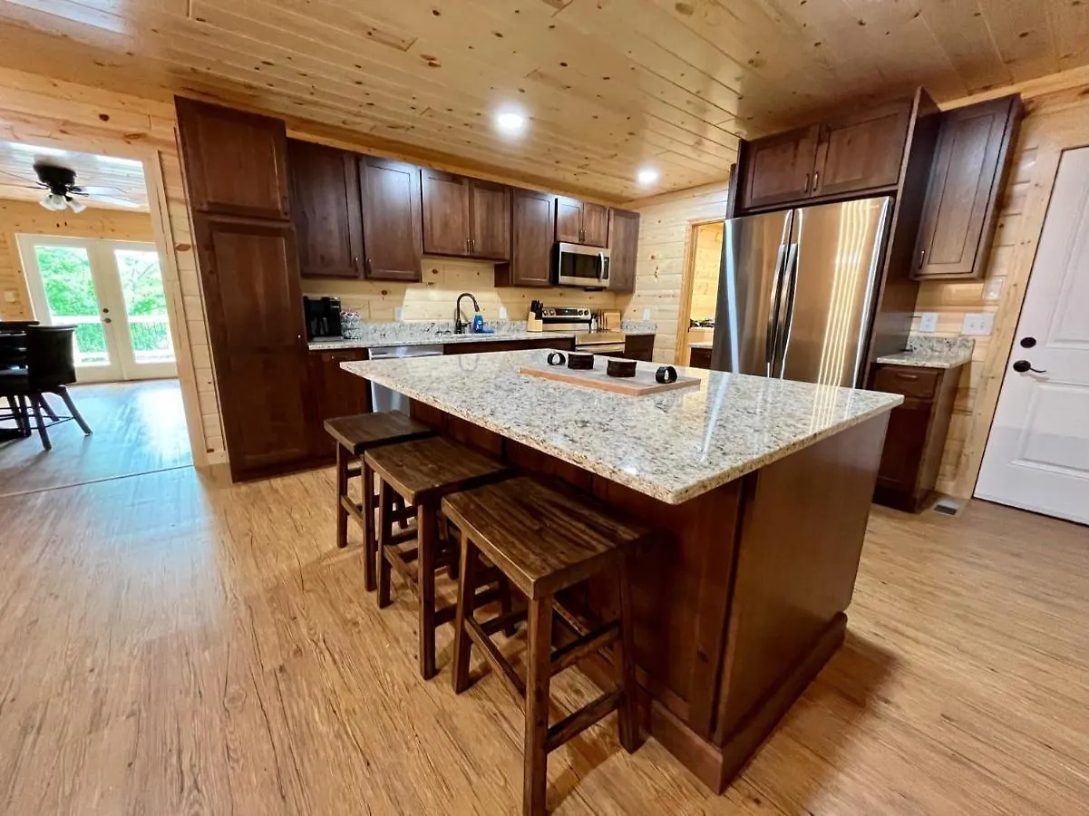 Holiday home The Hitching Post: Spacious 5br/4ba Rancher *