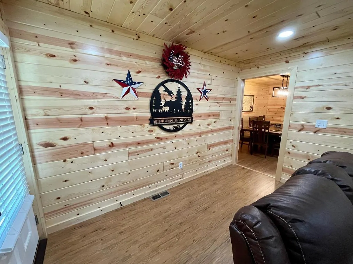 The Hitching Post: Spacious 5br/4ba Rancher *
