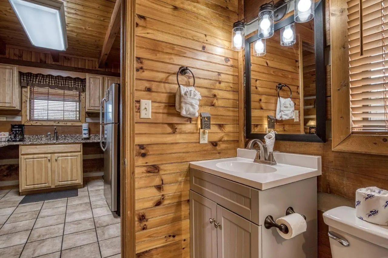 Er18 - The Lazy Bear View - Great Location - Close To Town! Pigeon Forge