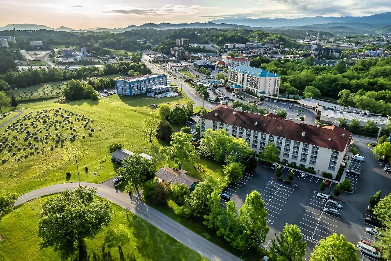 Mountain View Lodge: Retreat With Future Hot Tub Holiday home *