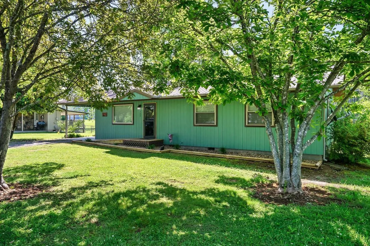 Holiday home Mountain View Lodge: Retreat With Future Hot Tub *