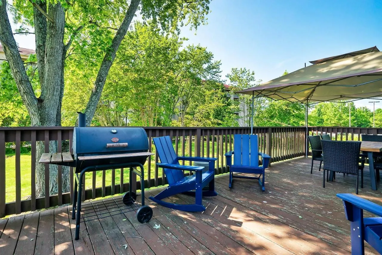 Mountain View Lodge: Retreat With Future Hot Tub Holiday home *