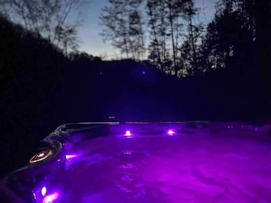 Holiday home Pioneer Pass- Hot Tub, 2 Bdrm, W&d, Pets Ok Pigeon Forge