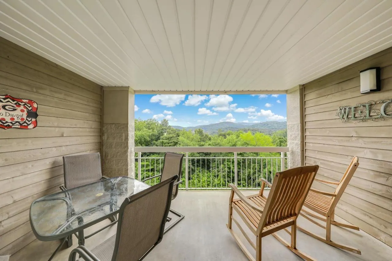 Leconte View Retreat Whispering Pines 454 Pigeon Forge