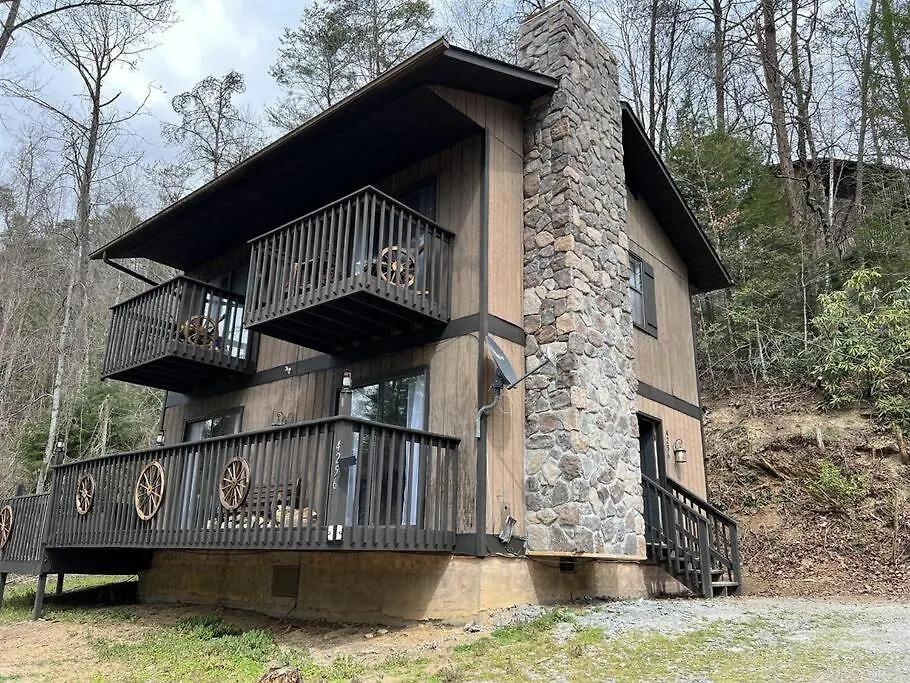 Holiday home Pioneer Pass- Hot Tub, 2 Bdrm, W&d, Pets Ok Pigeon Forge