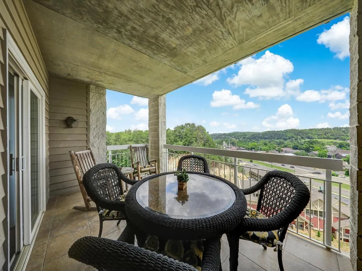 Apartment Your Mountain Escape Whispering Pines 244