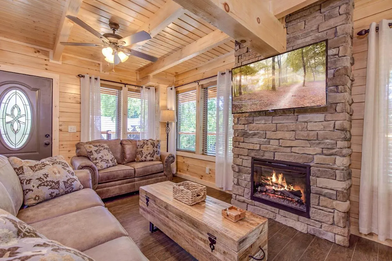 Holiday home Pure Indulgence, 2 Bedrooms, Hot Tub, Pool Access, Theater Room, Sleeps 10 *