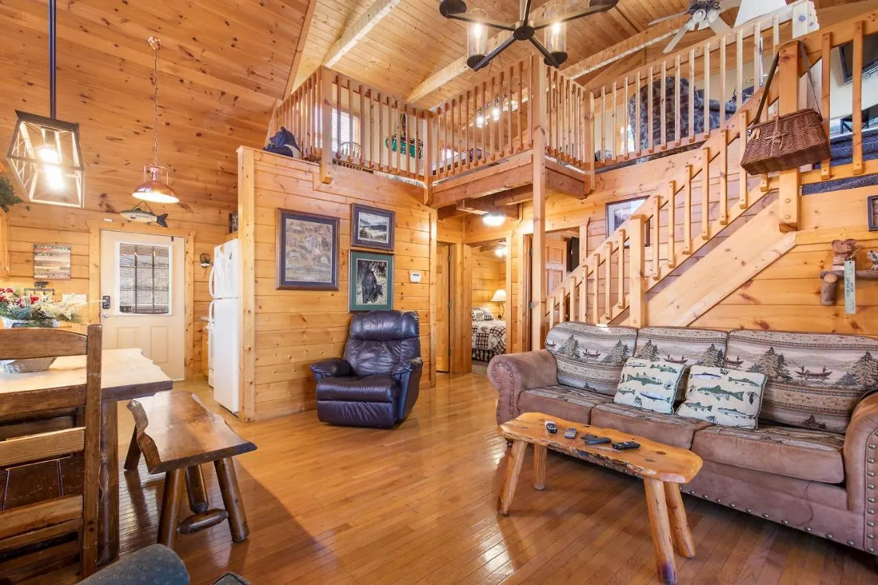 Huckleberry Ridge Pigeon Forge
