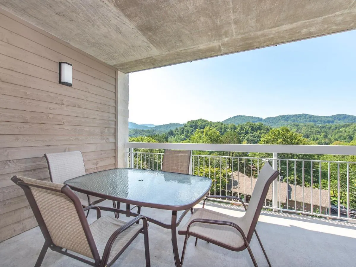 Apartment Downtown Retreat Whispering Pines 534 Pigeon Forge