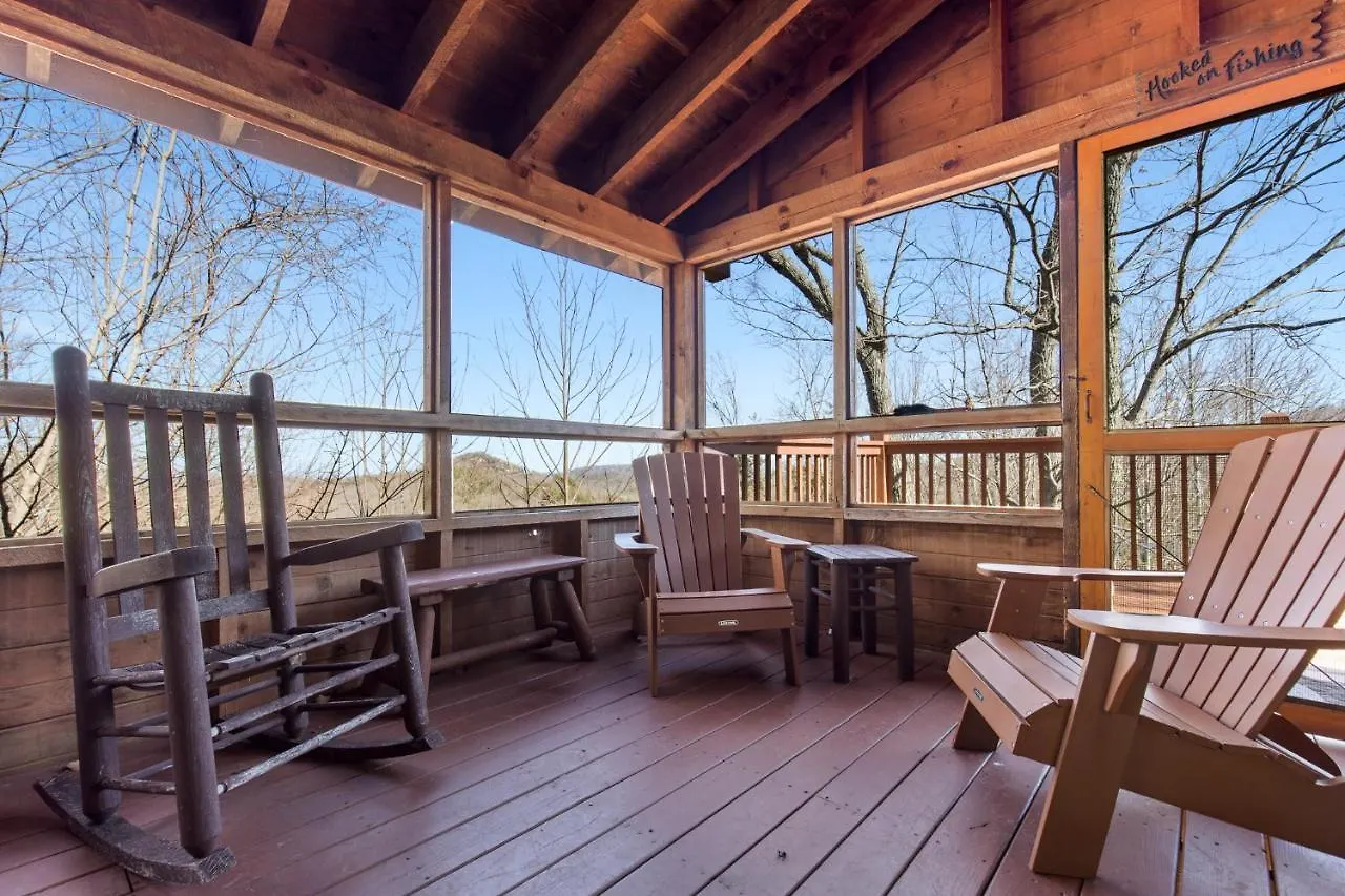 Huckleberry Ridge * Pigeon Forge